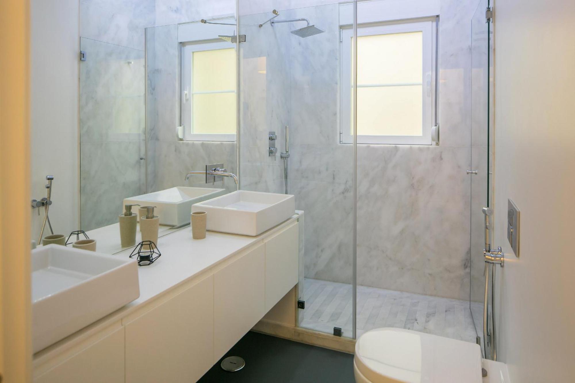 Apartament With A Terrace In The Heart Of Lisbon, 300 Екстериор снимка